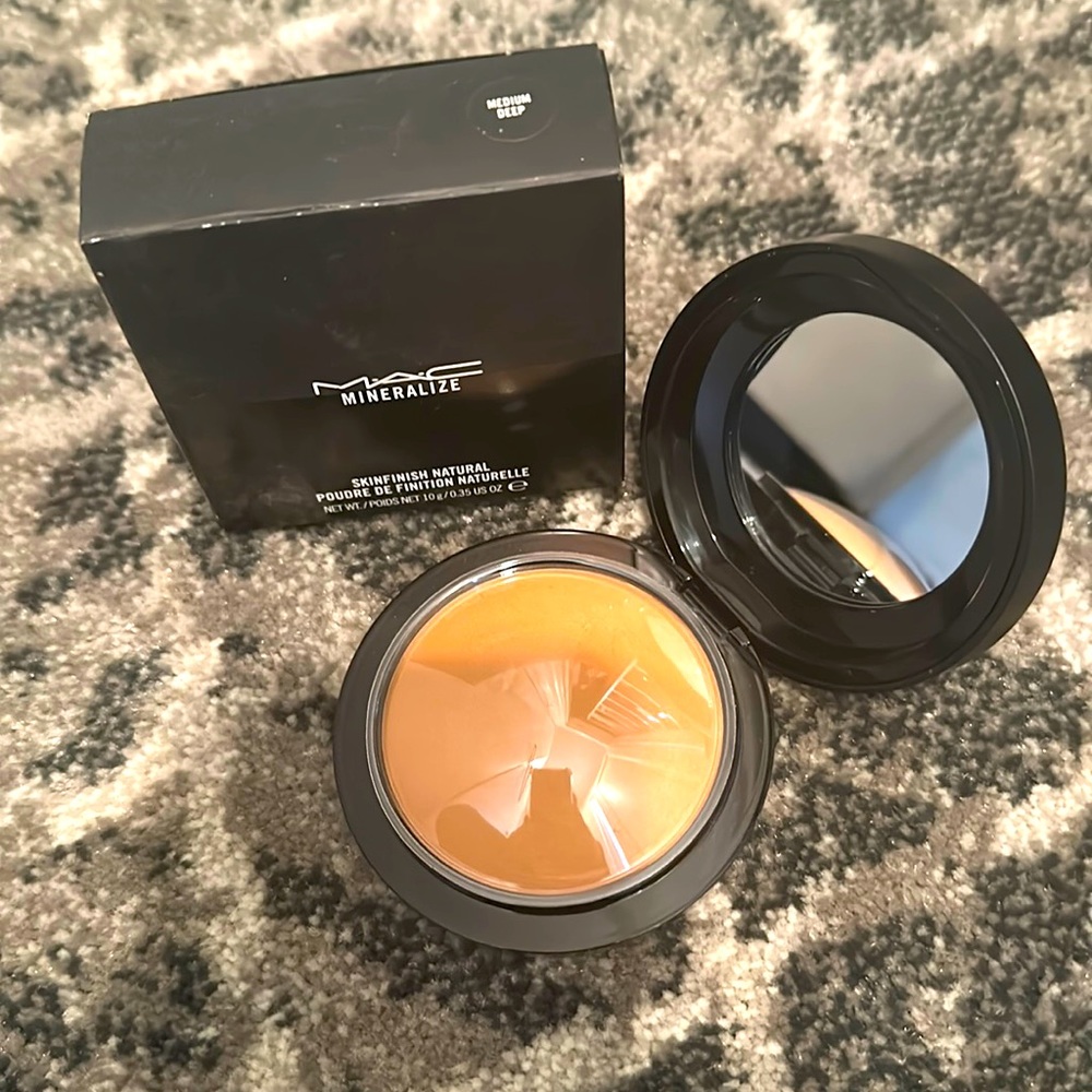 MAC Cosmetics Mineralize Skin Finish in Medium Deep ❤️❤️
